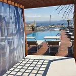 호텔 Western Premier Du Vieux-port 4*