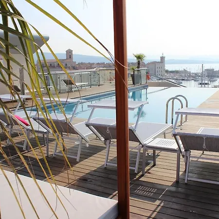 Western Premier Du Vieux-port 4* 拉西约塔